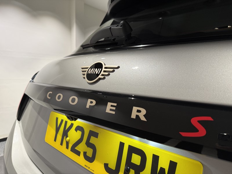 2025 (25) MINI COOPER 2.0 S Classic 5dr Auto 5042254