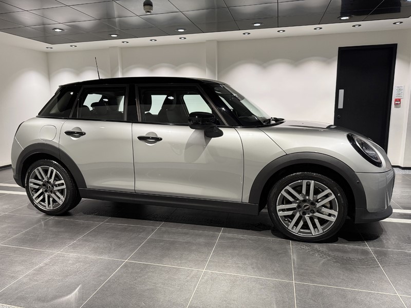 2025 (25) MINI COOPER 2.0 S Classic 5dr Auto 5042221