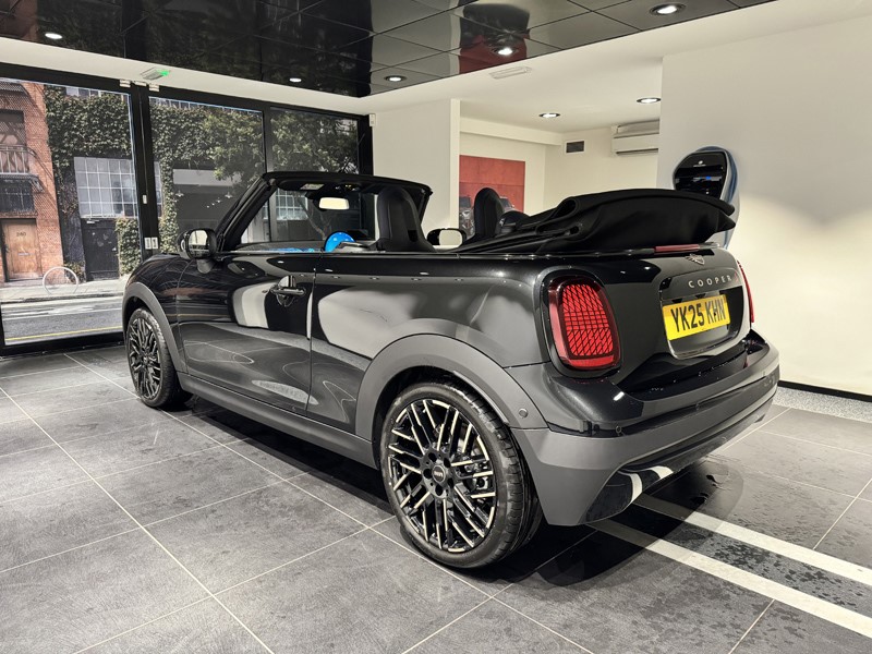 2025 (25) MINI COOPER 2.0 S Exclusive 2dr Auto 5050455