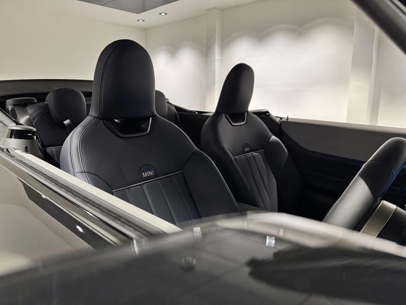 2025 (25) MINI COOPER 2.0 S Exclusive 2dr Auto 5050460