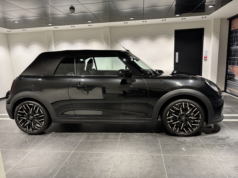 2025 (25) MINI COOPER 2.0 S Exclusive 2dr Auto 5050422