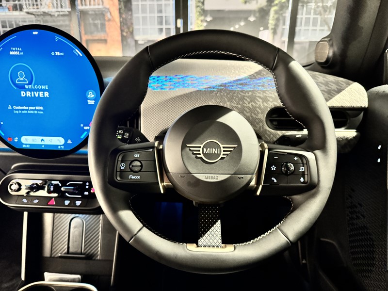 2025 (25) MINI COOPER 2.0 S Exclusive 2dr Auto 5050424