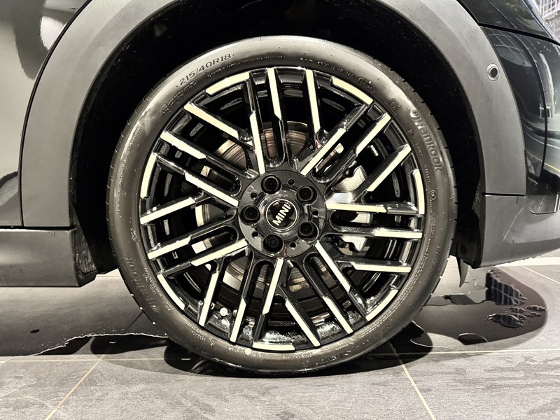 2025 (25) MINI COOPER 2.0 S Exclusive 2dr Auto 5050433