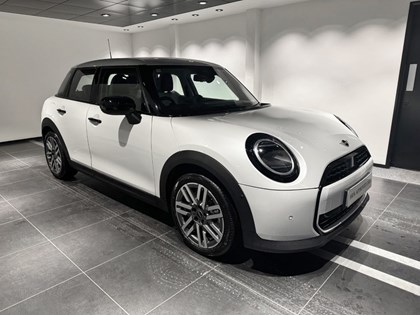 2025 (25) MINI COOPER 1.5 C Classic 5dr Auto