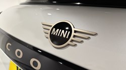 2025 (25) MINI COOPER 1.5 C Classic 5dr Auto 5042375