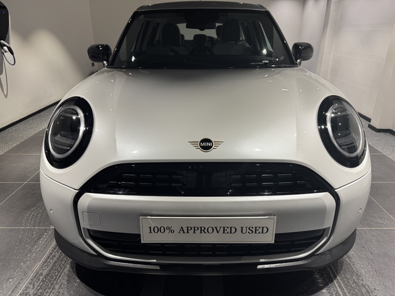 2025 (25) MINI COOPER 1.5 C Classic 5dr Auto 5042351