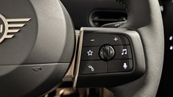 2025 (25) MINI COOPER 1.5 C Classic 5dr Auto 5042356