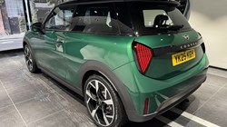 2025 (25) MINI COOPER 1.5 C Exclusive 3dr Auto 5042475