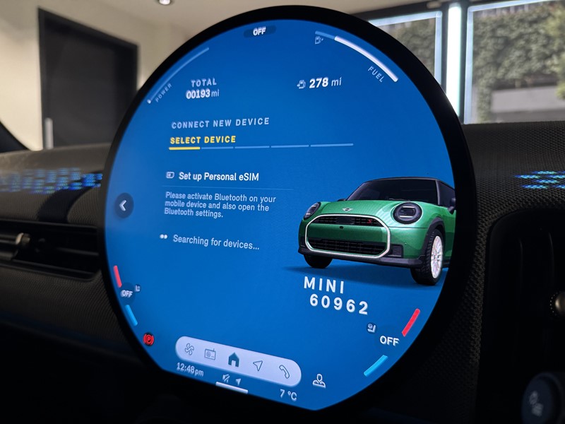 2025 (25) MINI COOPER 1.5 C Exclusive 3dr Auto 5042502