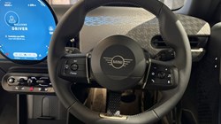 2025 (25) MINI COOPER 1.5 C Exclusive 3dr Auto 5042478