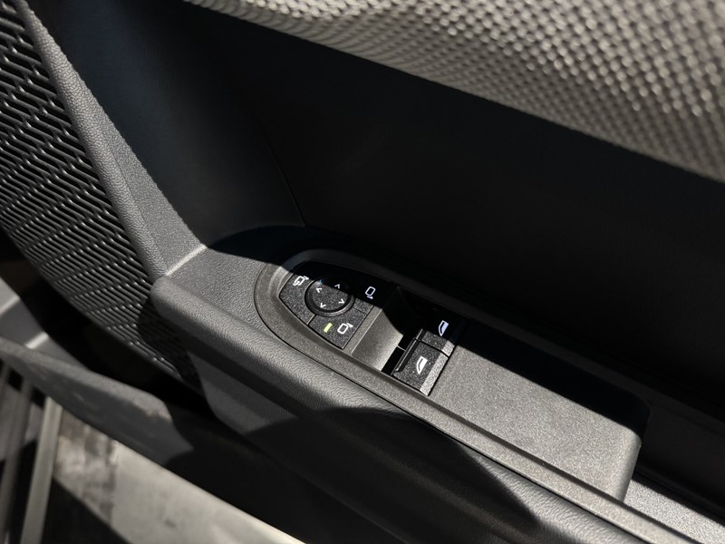 2025 (25) MINI COOPER 1.5 C Exclusive 3dr Auto 5042491