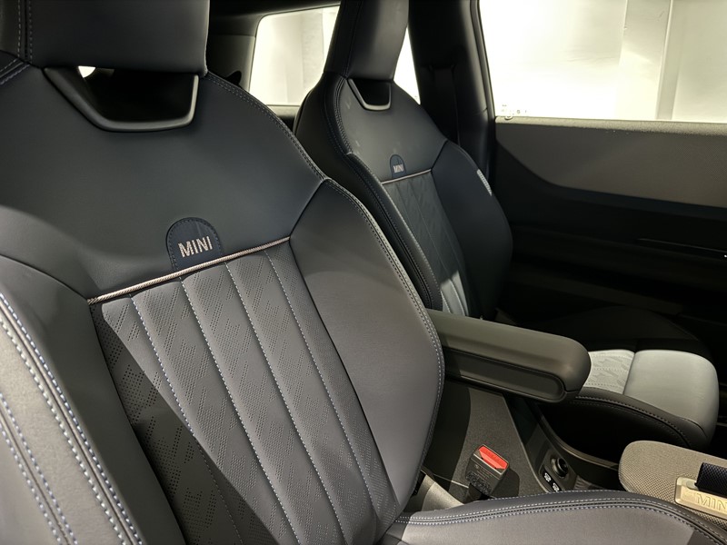 2025 (25) MINI COOPER 1.5 C Exclusive 3dr Auto 5042483