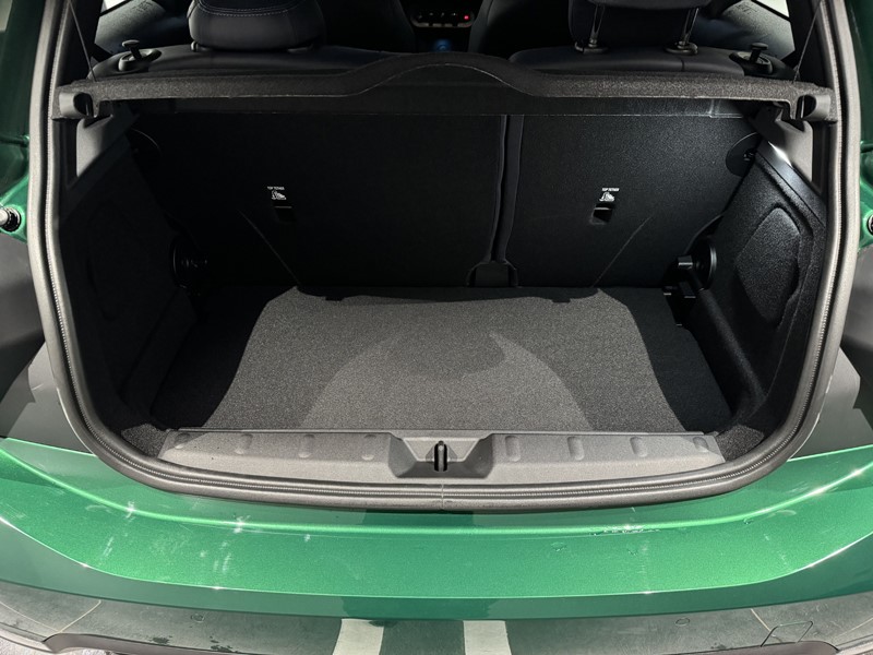 2025 (25) MINI COOPER 1.5 C Exclusive 3dr Auto 5042485