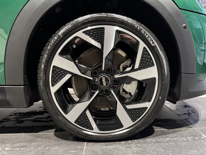 2025 (25) MINI COOPER 1.5 C Exclusive 3dr Auto 5042486