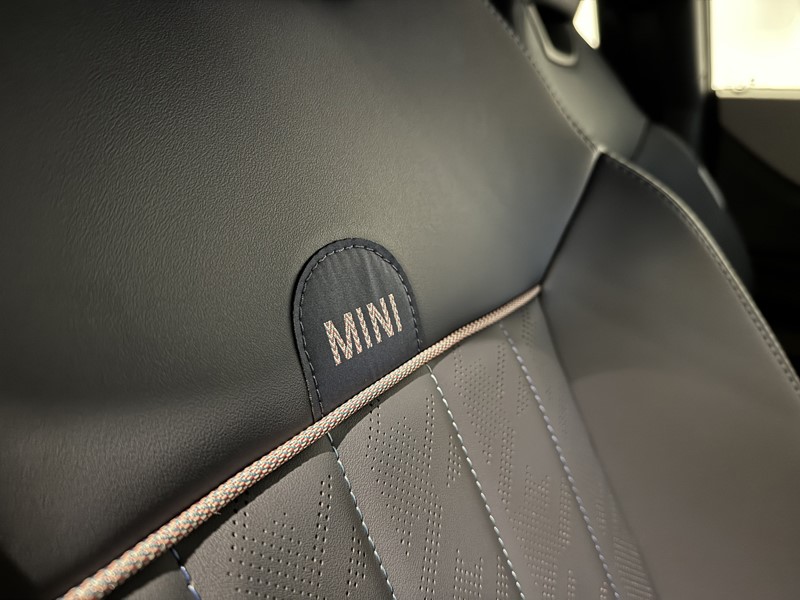 2025 (25) MINI COOPER 1.5 C Exclusive 3dr Auto 5042506