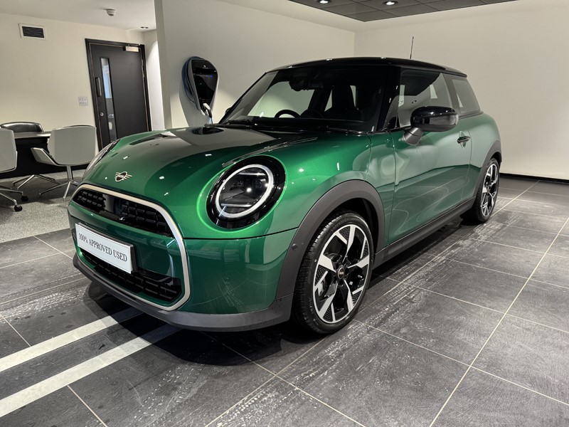 2025 (25) MINI COOPER 1.5 C Exclusive 3dr Auto 5042518