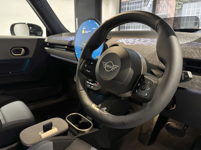 2025 (25) MINI COOPER 1.5 C Exclusive 3dr Auto 5042479