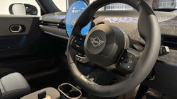 2025 (25) MINI COOPER 1.5 C Exclusive 3dr Auto 5042479