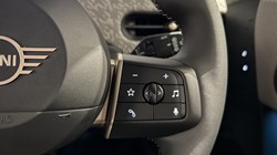 2025 (25) MINI COOPER 1.5 C Exclusive 3dr Auto 5042493