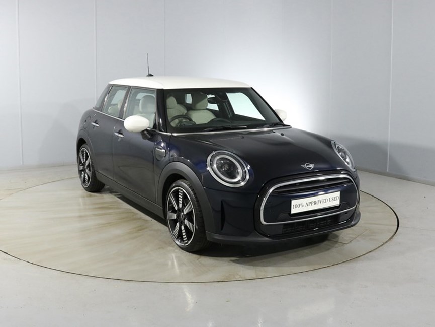 2023 (73) MINI HATCHBACK 1.5 Cooper Exclusive Premium 5dr Auto