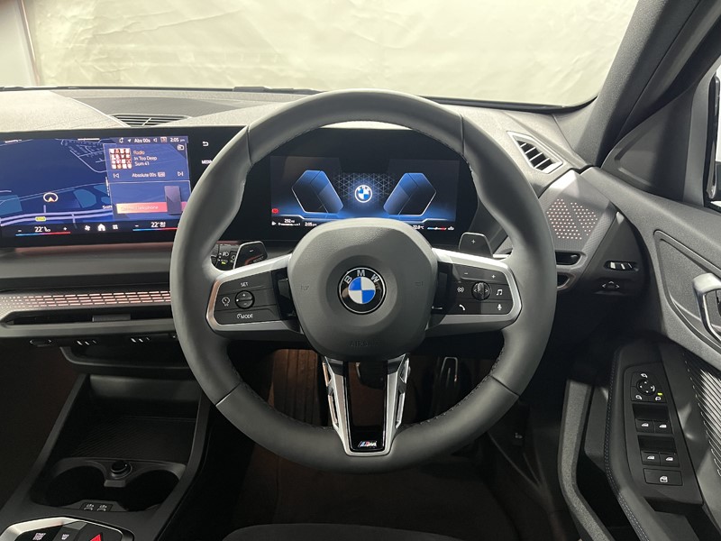 2025 (25) BMW 1 SERIES 120 M Sport 5dr Step Auto 4740779
