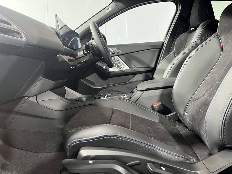 2025 (25) BMW 1 SERIES 120 M Sport 5dr Step Auto 4740808