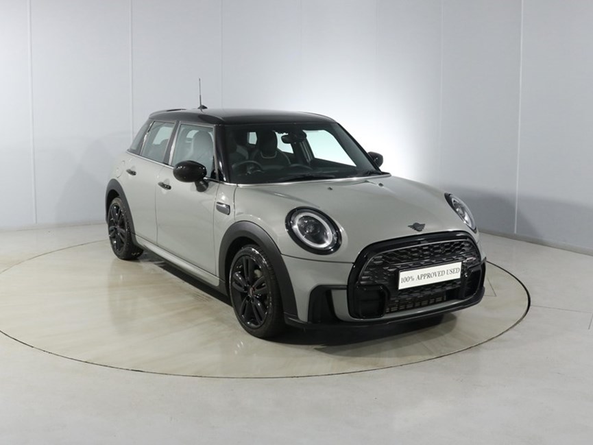 2022 (22) MINI HATCHBACK 1.5 Cooper Sport 5dr