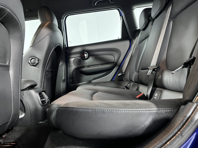 2020 (70) MINI CLUBMAN 1.5 Cooper Sport 6dr Auto 4473510