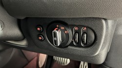 2020 (70) MINI CLUBMAN 1.5 Cooper Sport 6dr Auto 4473496