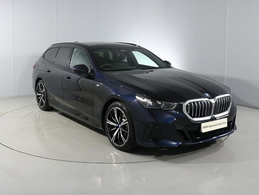 2025 (74) BMW 5 SERIES 530e M Sport 5dr Auto