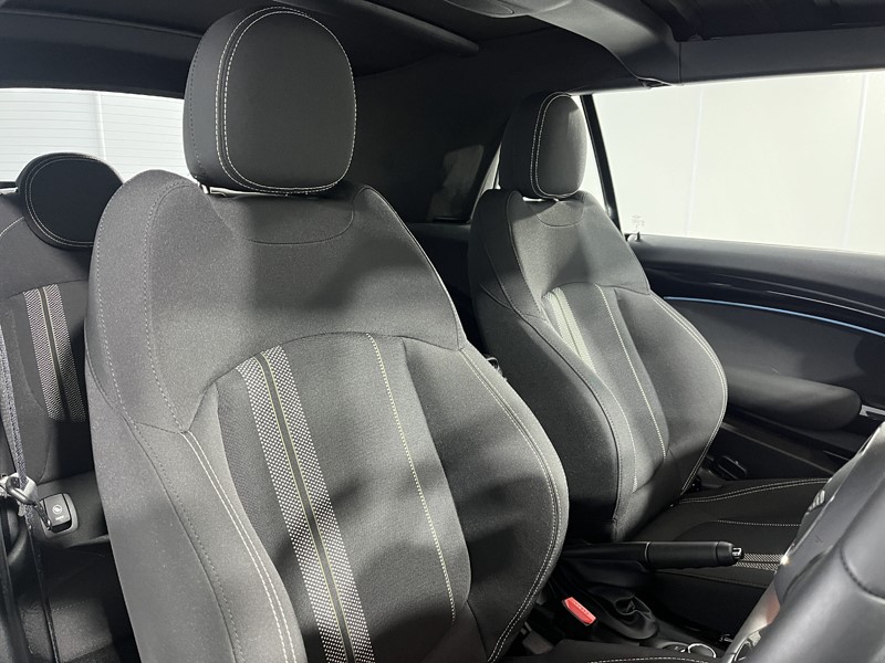 2024 (24) MINI CONVERTIBLE 2.0 Cooper S Classic Premium 2dr Auto 4492453