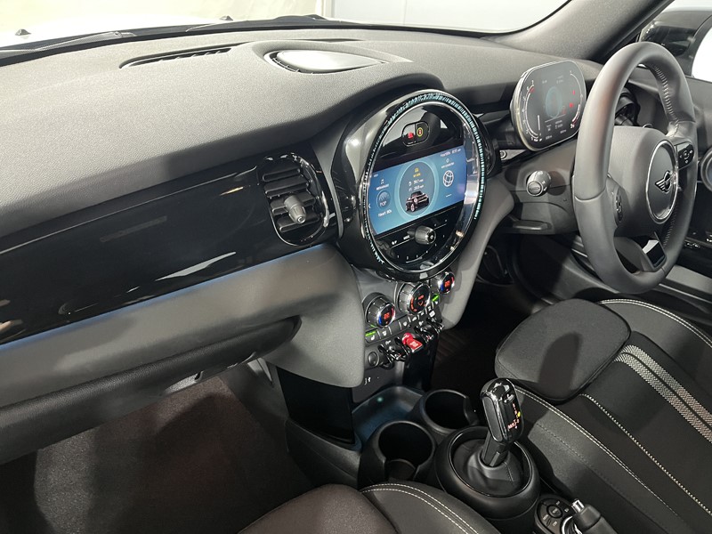 2024 (24) MINI CONVERTIBLE 2.0 Cooper S Classic Premium 2dr Auto 4492449