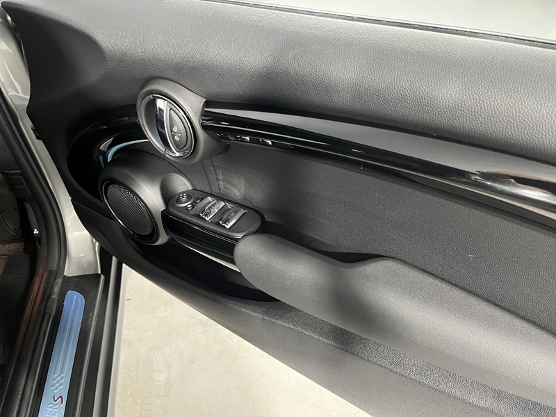 2024 (24) MINI CONVERTIBLE 2.0 Cooper S Classic Premium 2dr Auto 4492461