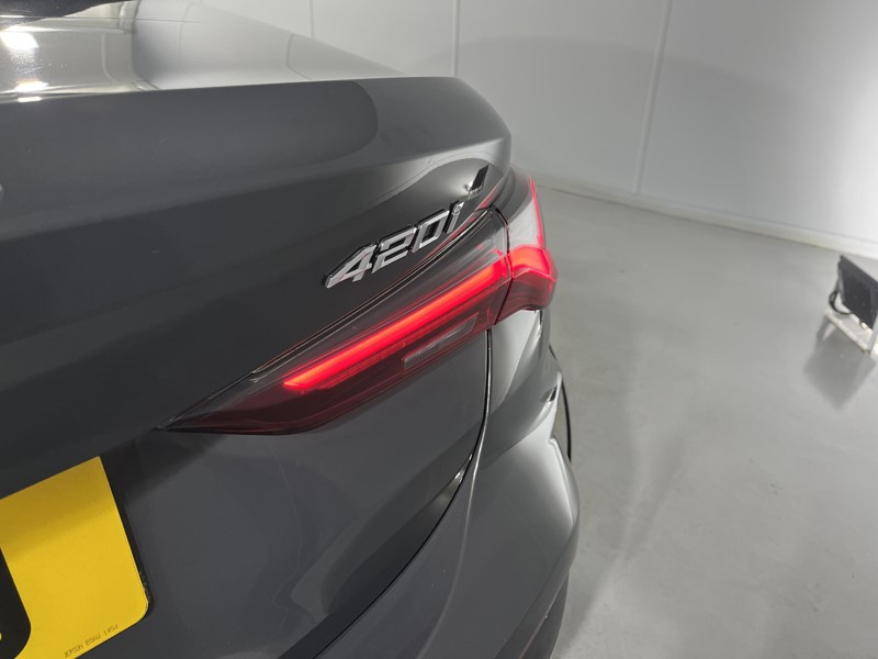 2021 (21) BMW 4 SERIES 420i M Sport Pro Edition 2dr Step Auto 4550084