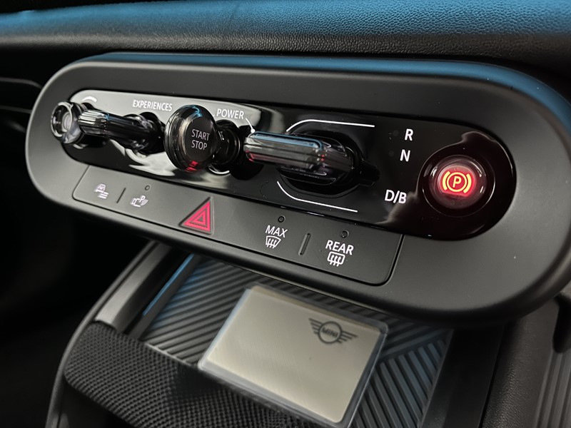 2024 (74) MINI COUNTRYMAN 150kW E Classic [Level 2] 66kWh 5dr Auto 4537706