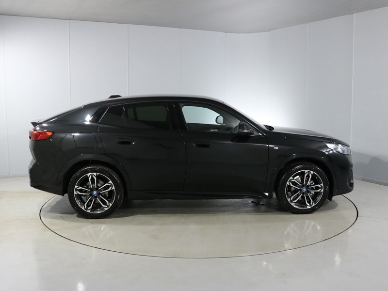 2025 (75) BMW iX2 150kW eDrive20 M Sport 65kWh 5dr Auto 4894294