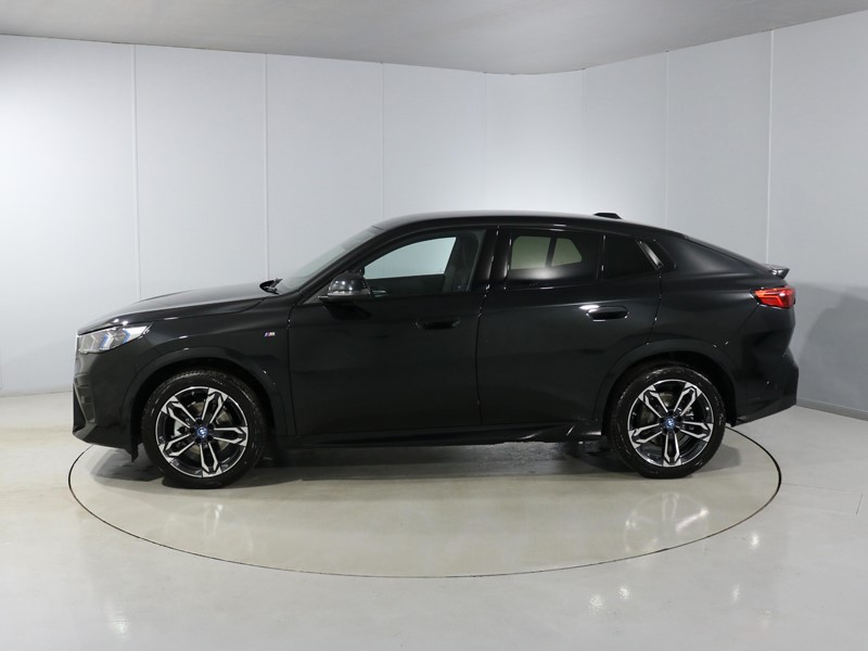 2025 (75) BMW iX2 150kW eDrive20 M Sport 65kWh 5dr Auto 4894338