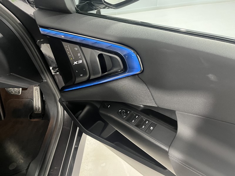 2025 (75) BMW iX2 150kW eDrive20 M Sport 65kWh 5dr Auto 4893722