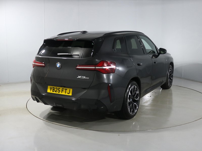2025 (75) BMW iX2 150kW eDrive20 M Sport 65kWh 5dr Auto 4893747