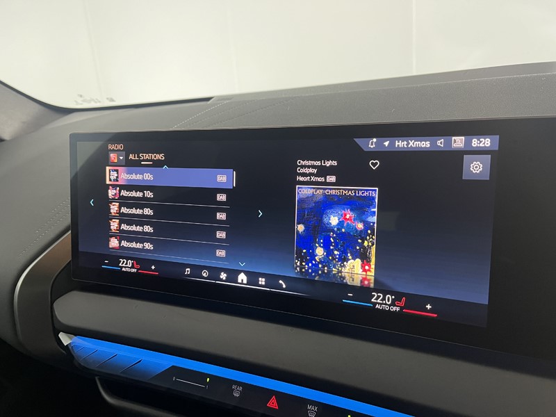 2025 (75) BMW iX2 150kW eDrive20 M Sport 65kWh 5dr Auto 4893728