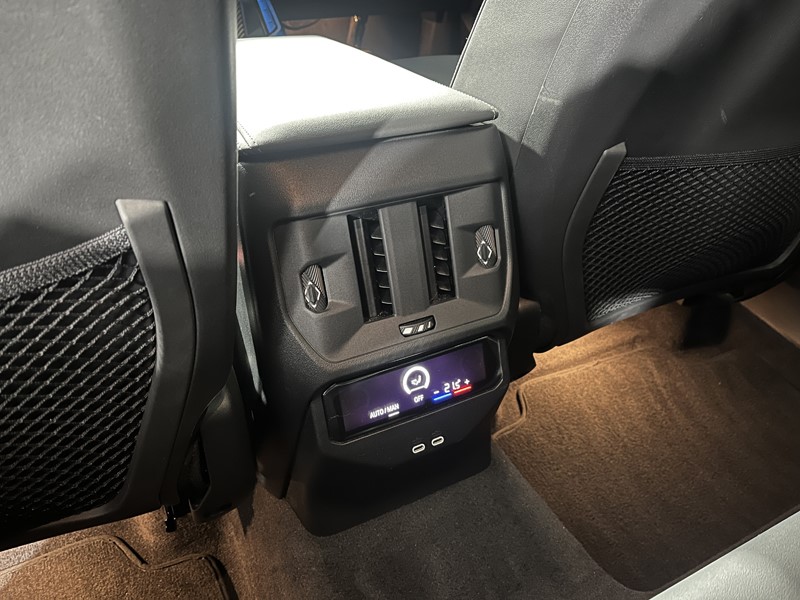 2025 (75) BMW iX2 150kW eDrive20 M Sport 65kWh 5dr Auto 4893739