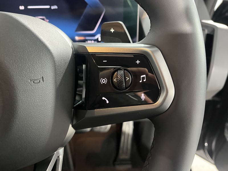 2025 (75) BMW iX2 150kW eDrive20 M Sport 65kWh 5dr Auto 4893725