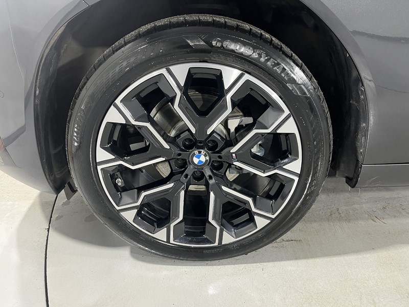 2025 (75) BMW iX2 150kW eDrive20 M Sport 65kWh 5dr Auto 4893716