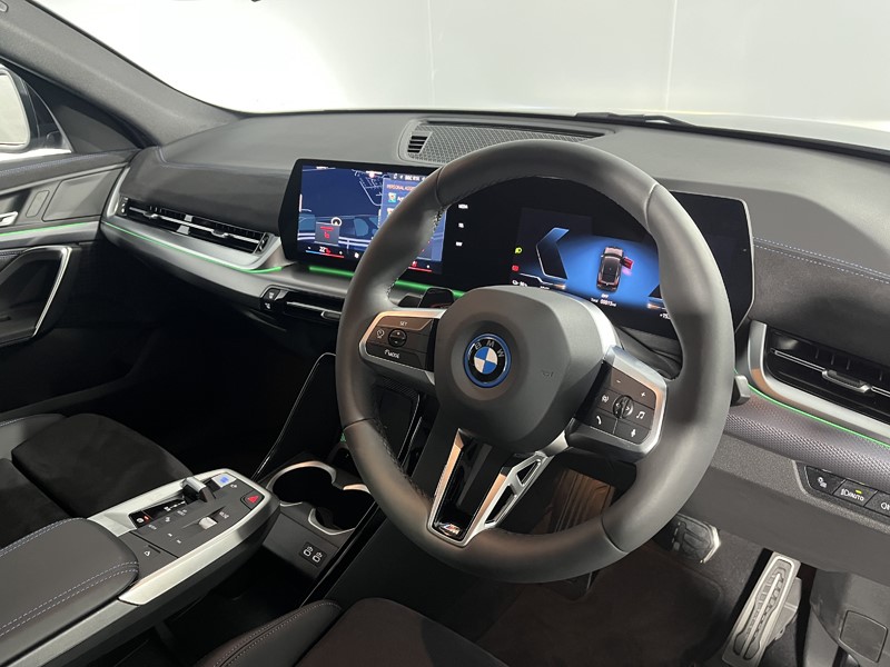 2025 (75) BMW iX2 150kW eDrive20 M Sport 65kWh 5dr Auto 4894297