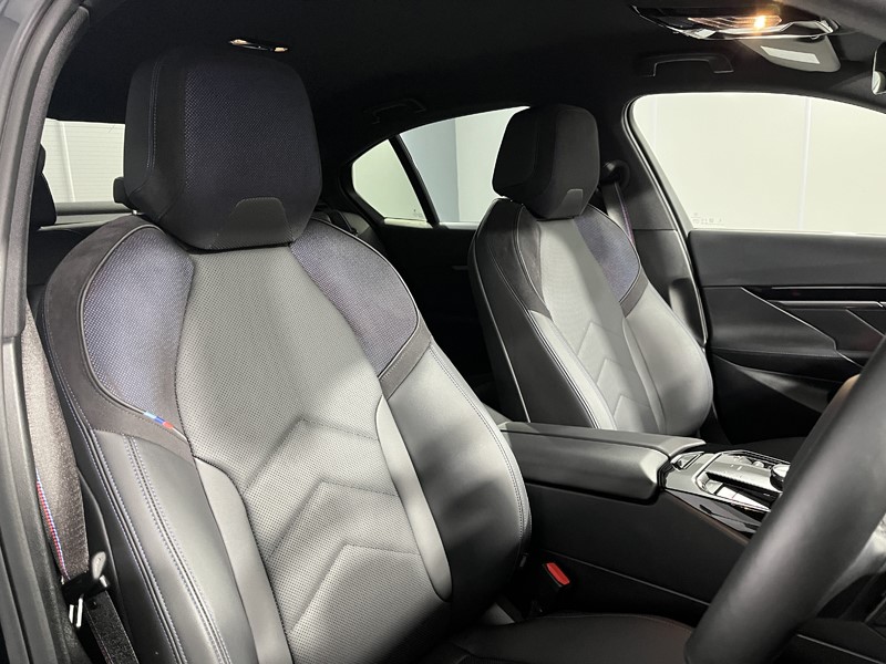 2023 (73) BMW 5 SERIES 520i M Sport Pro 4dr Auto 4554574