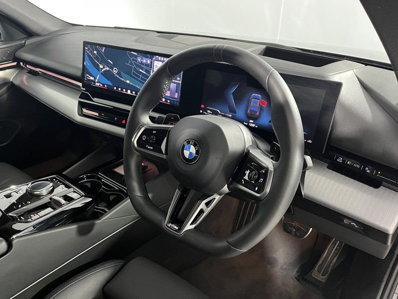 2023 (73) BMW 5 SERIES 520i M Sport Pro 4dr Auto 4554569