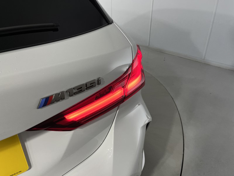 2023 (23) BMW 1 SERIES M135i xDrive 5dr Step Auto 4558583
