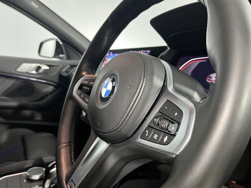 2022 (22) BMW 1 SERIES 120d xDrive M Sport 5dr Step Auto [LCP] 4554845