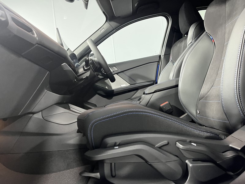 2025 (75) BMW 1 SERIES 120 M Sport 5dr Step Auto 4923608