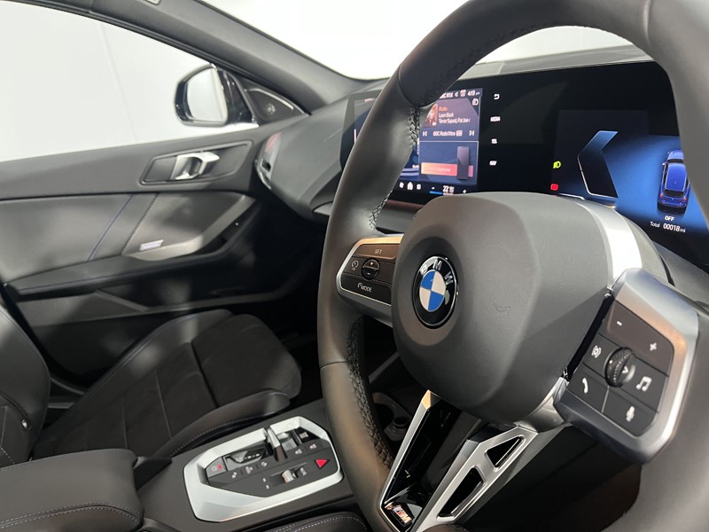 2025 (75) BMW 1 SERIES 120 M Sport 5dr Step Auto 4923597